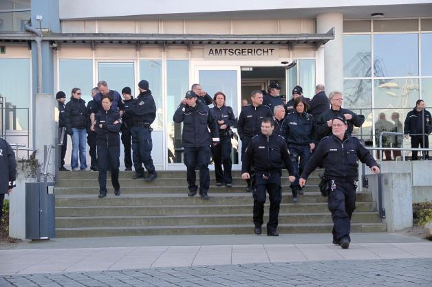 Bombendrohung gegen Rostocker Amtsgericht Bombendrohung gegen Rostocker Amtsgericht