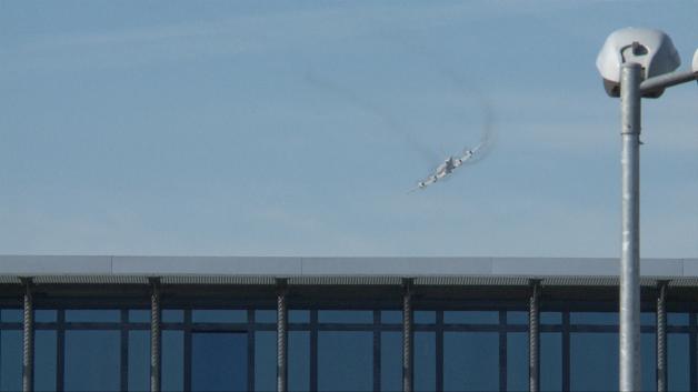 Unbekanntes Flugzeug im extremen Tiefflug über Rostock gesichtet