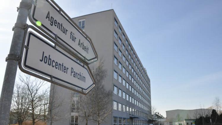 Die Büros von Jobcenter und Arbeitsagentur sind in Parchim in der Weststadt konzentriert.  
