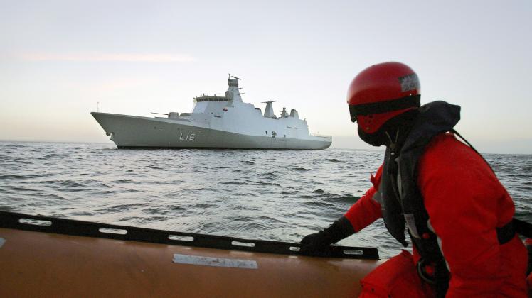 Dänische Kriegsschiffe, hier eines der „Absalon“-Klasse könnten zum Ziel russischer Atomraketen werden, so die Drohung.