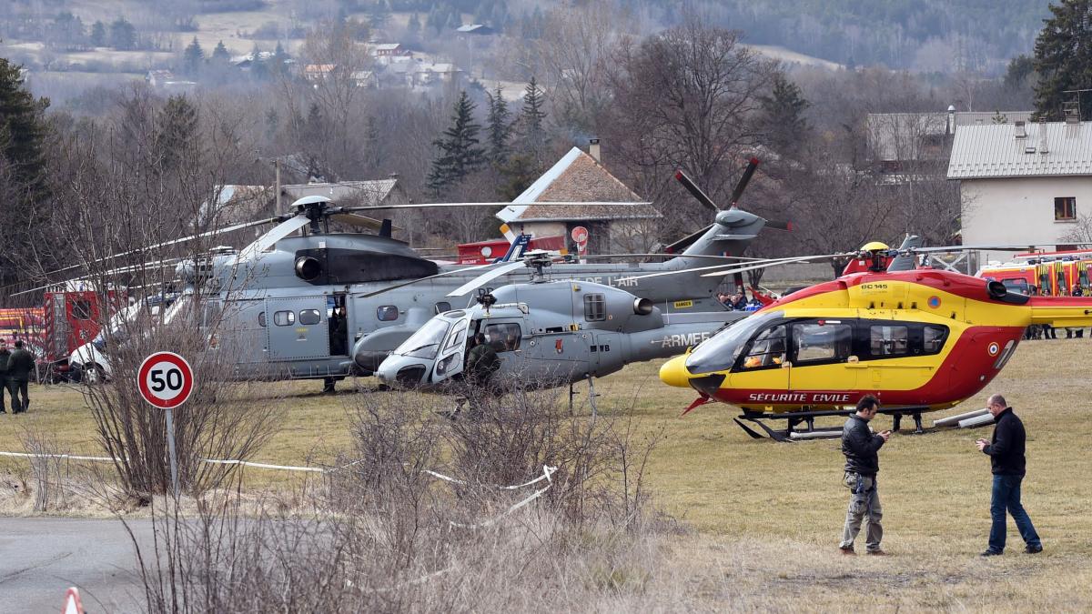 Flugzeugabsturz In Frankreich: 75 Deutsche An Bord, Auch Eine Sch | SHZ