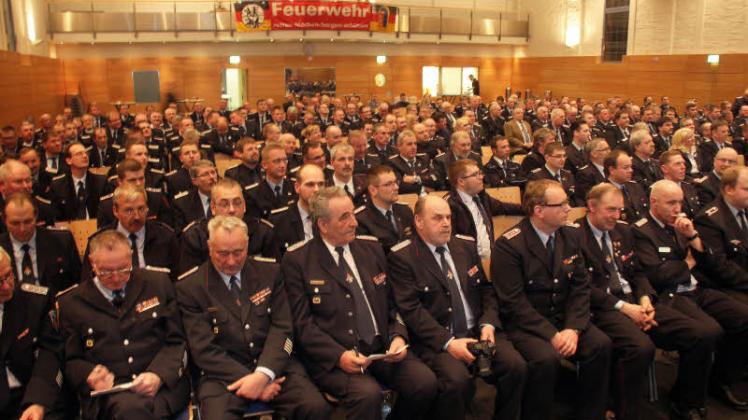 196 Delegierte sowie Gäste trafen sich zur Jahresversammlung des Kreisfeuerwehrverbandes in der Stadthalle Ludwigslust.