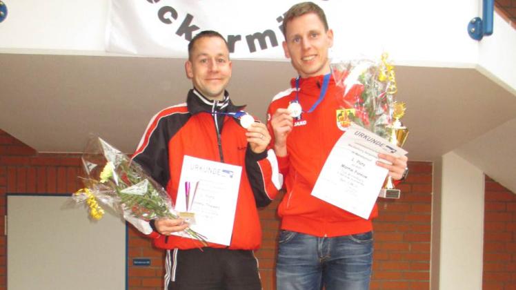Auf dem obersten Treppchen: Danny Thewes (l.) und Martin Pankow liefen in Ueckermünde zu Landesmeisterschaftsgold.  