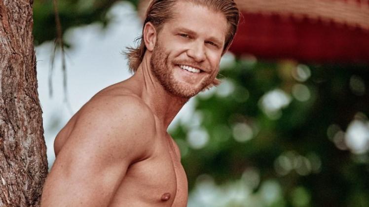 Badehosen-Fotos müssen reichen: Bachelor Paul Janke erzählt im Interview zu „Bachelor in Paradise“, warum Nackt-Formate für ihn nicht infrage kommen. 