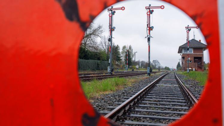 Bis zum 30. April wird der Schienenverkehr auf der Strecke zwischen Malchow und Lübz durch Spenden finanziert. Dann endet der Betrieb der Südbahn.