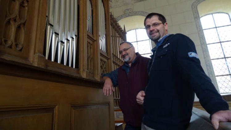 Es ist vollbracht: Axel Bayerl (links) und Matthias Beckmann haben die Berger Orgel gerettet.   
