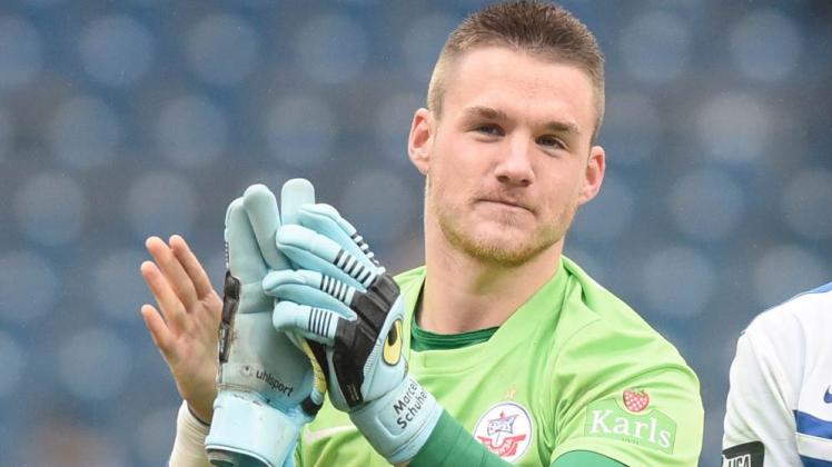 Hansa-Keeper Marcel Schuhen ist davon überzeugt, dass er mit den Rostockern am Saisonende den Klassenerhalt in der 3. Liga feiern kann.   