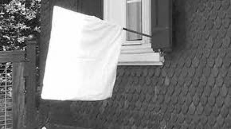 Die Besatzer wurden an etlichen Sylter Häusern mit weißen Flaggen und Tüchern empfangen