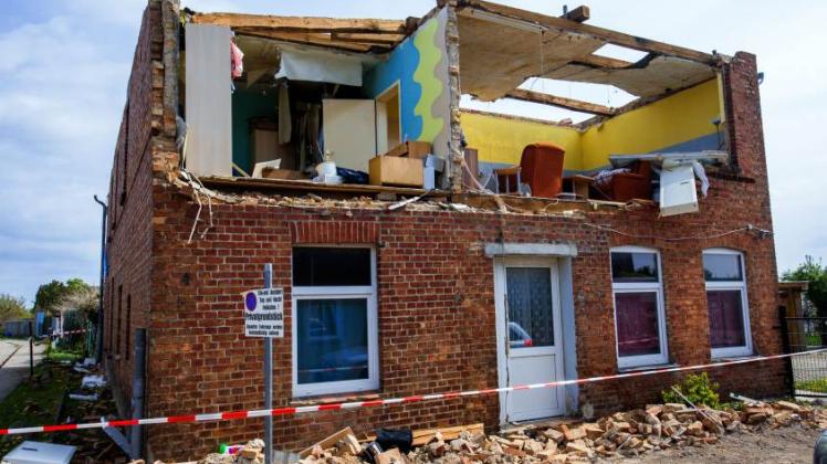 Der Tornado hatte einen hohen Millionenschaden angerichtet und mehreren Familien das Zuhause genommen.  Fotos: jens büttner 