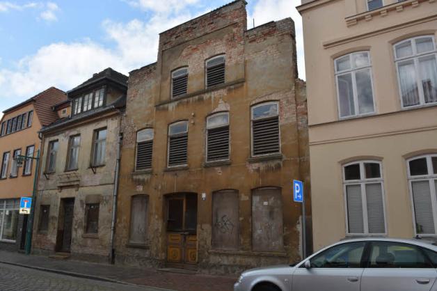 In der Langen Straße 46 steht eines der ältesten Häuser Güstrows. Bisher steht es nicht einmal auf der Denkmalliste.
