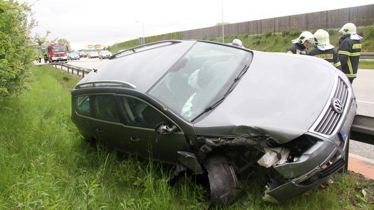 unfall_laterne_3.jpg unfall_laterne_3.jpg