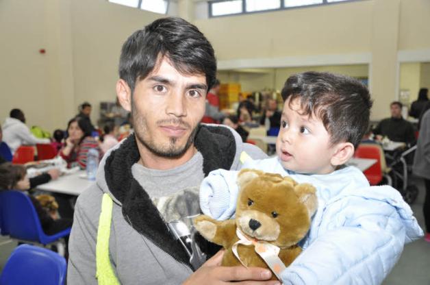 Mohammed und Taha mussten aus Afghanistan fliehen.  Fotos: Katja Frick 