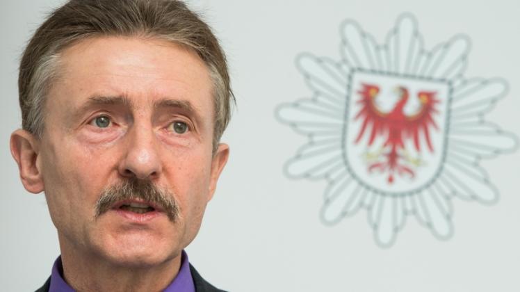 Innenminister Karl-Heinz Schröter kündigte eine rasche Novellierung der Kommunalverfassung an 