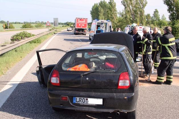 Geisterfahrerunfall auf A19 bei Rostock: Rentner rast in Urlauberfamilie