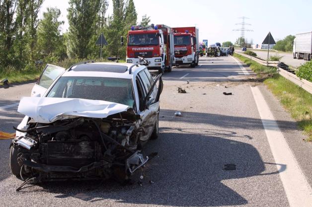Geisterfahrerunfall auf A19 bei Rostock: Rentner rast in Urlauberfamilie Geisterfahrerunfall auf A19 bei Rostock: Rentner rast in Urlauberfamilie