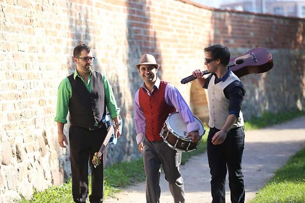 Das Walter Martinez Trio um Enrique Marcano, Walter Martínez und Urs Benterbusch (v. l.). Das Walter Martinez Trio um Enrique Marcano, Walter Martínez und Urs Benterbusch (v. l.).