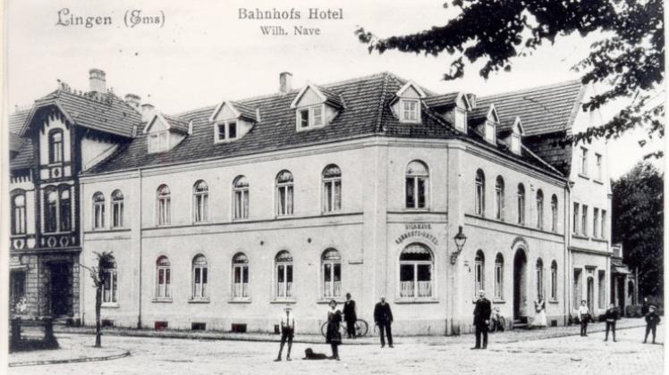 Das Bahnhofs-Hotel Nave in Lingen auf einer Postkarte aus dem Jahr 1914. 