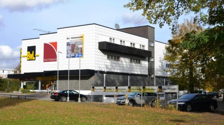 Das Einrichtungshaus BvL in Lingen. Geplant ist in dem Bereich die Ansiedlung eines Lebensmittelmarktes. 