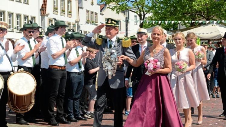 Lingener Königspaar versprüht viel