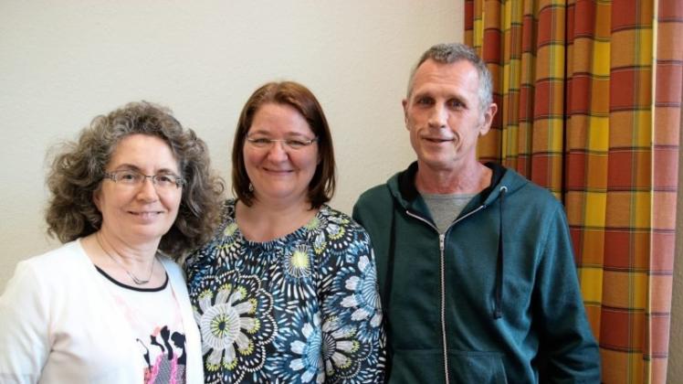 Erfahrungsaustausch in der Gruppe: Martina Meyer-Hinsenbrock, Nicole Determann und Willi Kaiser bilden den Kern der Osnabrücker CI-Selbsthilfegruppe. 