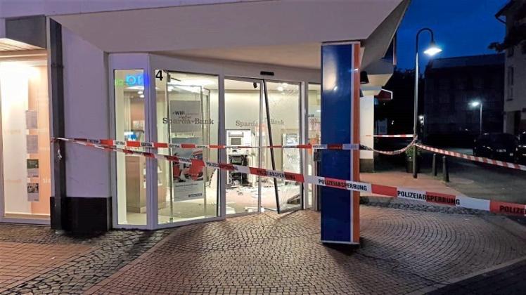 In den frühen Morgenstunden des Mittwochs ist in Ibbenbüren ein Geldautomat gesprengt worden. 
