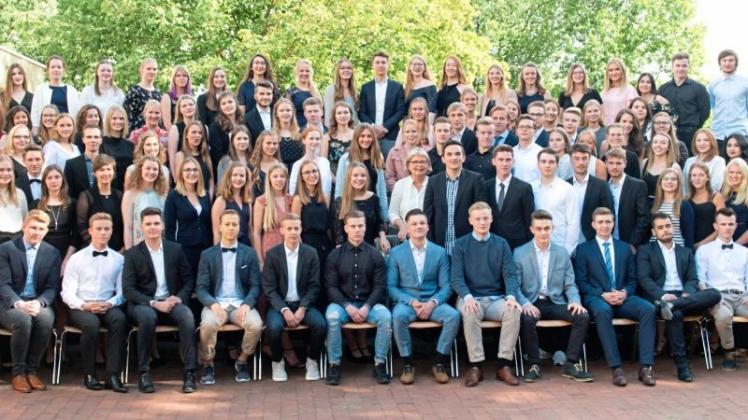 Der Abiturjahrgang 2018 des Gymnasiums Bad Iburg 