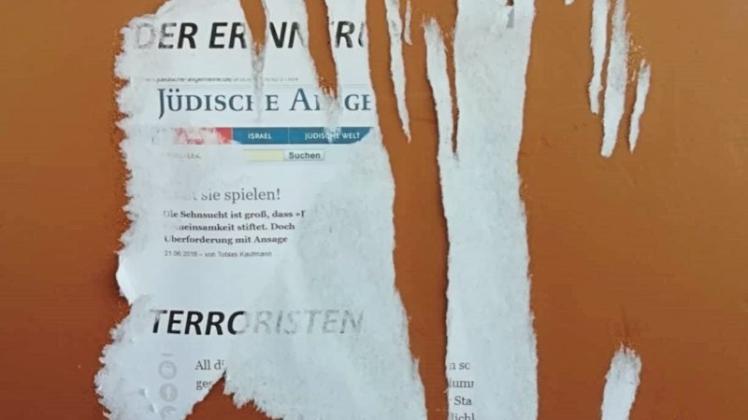 Am ZOB in Bad Rothenfelde fand Hans-Peter Fröbel das Plakat mit antijüdischem Inhalt. 
