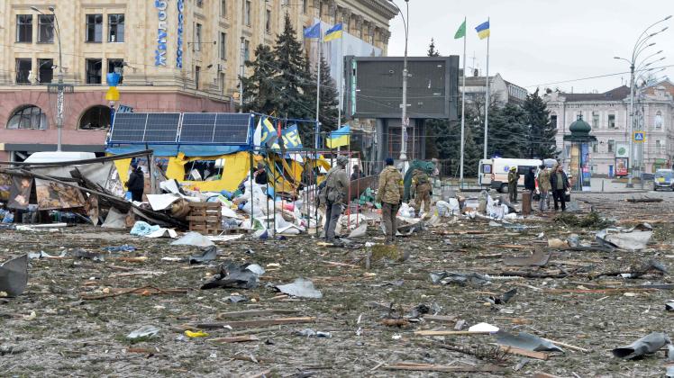 Bilder zeigen schwere Verwüstungen im Stadtkern von Charkiw.