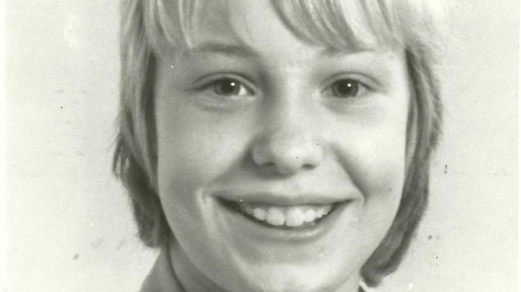 Mord aufgeklärt? Christina starb am 27. November 1987. Jetzt scheint die Polizei den Täter gefasst zu haben. 

            

              