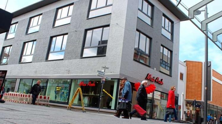 Wiedereröffnet: Mai Anh an der Langen Straße ist nur ein Beispiel dafür, wie sich durch Investitionen der Einzelhandel in Delmenhorst neu entfaltet. 