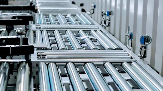 Laser geben der Steuerelektronik der Förderanlage der Firma Nögel Montagetechnik Vertriebsgesellschaft die nötigen Informationen für eine fehlerlose Zustellung der Ware. Foto: Firma Nögel Laser geben der Steuerelektronik der Förderanlage der Firma Nögel Montagetechnik Vertriebsgesellschaft die nötigen Informationen für eine fehlerlose Zustellung der Ware. Foto: Firma Nögel