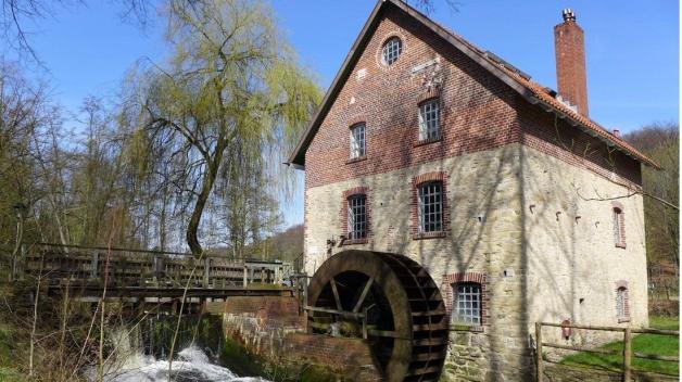 Knollmeyers Wassermühle in Wallenhorst gehört zu den ältesten Mühlen der Region. Foto: Christoph Beyer