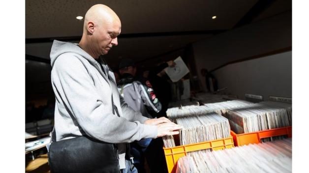 Schallplattensammler Stefan Pohlmeier aus Bielefeld hat sogar ein eigenes Zimmer für seine Schätze aus Vinyl. Foto: Michael Gründel