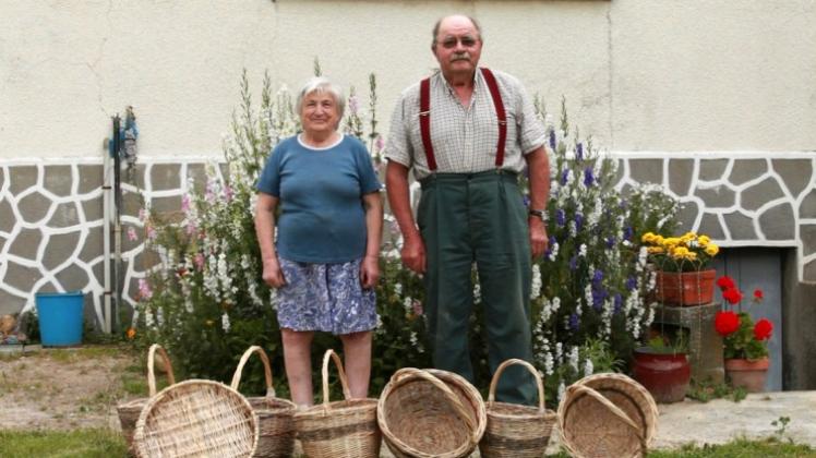 Im Gegensatz zum Blauwal sind beim Menschen die Männer meist größer als die Frauen. Der Grund: Unsere Körpergröße hängt zum Teil von unserem Erbgut ab. 