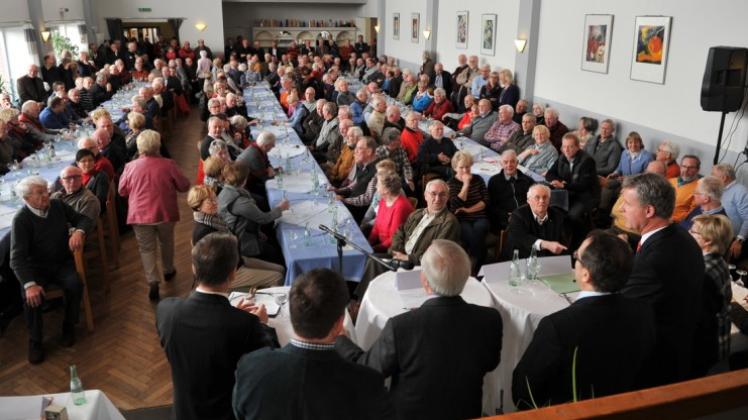 Die Seniorenvereinigung Meppen konnte ein volles Kolpinghaus begrüßen. Fotos: Mammes
