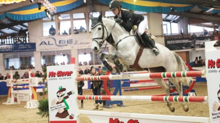 Angelique Rüsen gewinnt Großen Preis in