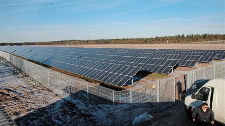 Seit mehr als acht Jahren steht dieses Solarfeld im Green Energy Park. 