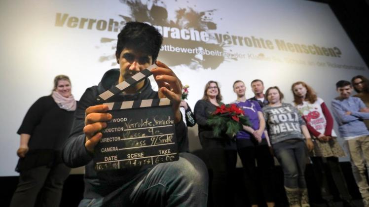 Die 9a der Schule an der Rolandsmauer sah im Cinema-Arthouse ihren selbst produzierten Kurzfilm "Verrohte Sprache- verrohte Menschen". Foto: Gert Westdörp