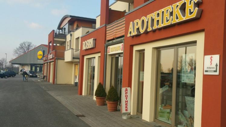 Seit Dienstag geschlossen: die Rosen-Apotheke in Holzhausen. Vermieter Bernhard Dransmann sucht jetzt eine Nachfolge-Lösung für die Immobilie. 