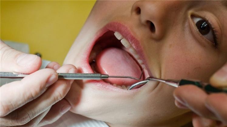 Etwa zehn Prozent aller Kinder in Deutschland erkranken an MIH –einer Mineralisationsstörung, die die Zähne kaputtmacht. Aber nur wenige Eltern haben bislang davon gehört. 