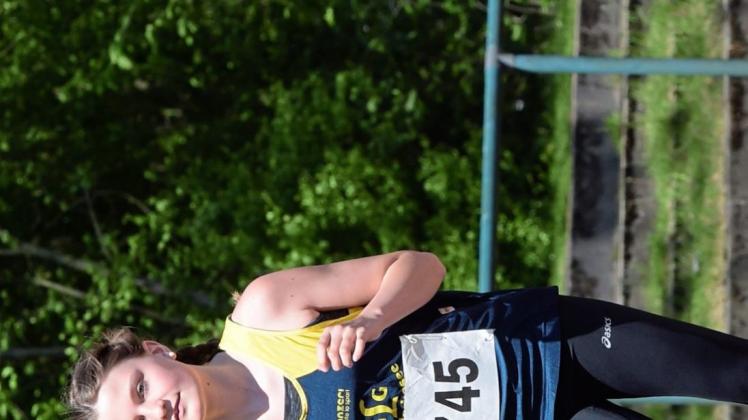 Platz eins über 800 Meter in der Alterklasse 14: Sophie Adermann (LGG Ganderkesee). 