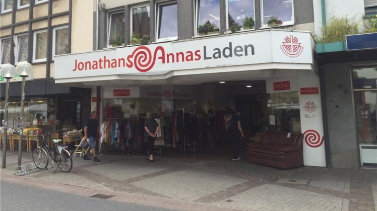 Das soziale Kaufhaus „„Jonathans &amp; Annas Laden“ an der Johannisstraße heißt bald wohl nur noch „Jonathans Laden“. 