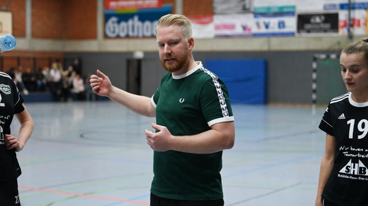 Coach Hendrik Kossen verlor mit der HSG Grüppenbühren/Bookholzber in der Handball-Landesliga beim Elsflether TB.