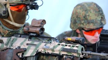 Die Bundeswehr soll ein Sondervermögen von 100 Milliarden erhalten. 