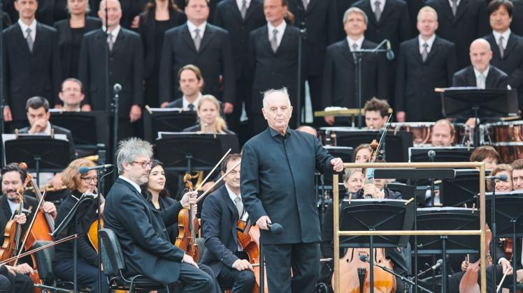 Daniel Barenboim mit Staatskapelle Daniel Barenboim mit Staatskapelle