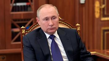 Laut Kreml hält Putin sich in Moskau auf. Ob das stimmt, ist ungewiss.