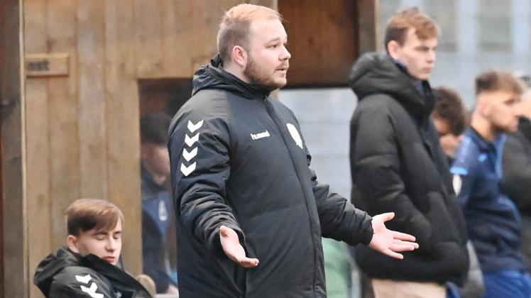 JFV-Coach Rene Rohaczynski peilt mit seiner Bezirksliga-Mannschaft den Aufstieg in die Landesliga an. Am Wochenende endet die Winterpause.