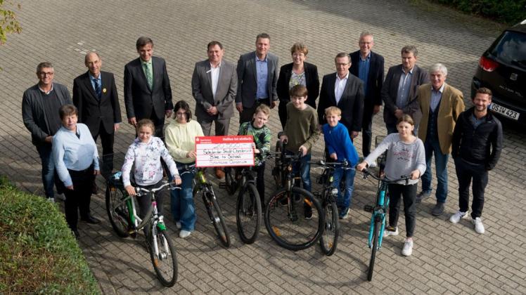 Fahrrad, Schule, Schulweg: Das EMA war Ort der Gewinn-Übergabe für die Fahrradaktionen "bike2school" und "bike4fun" für die Schulen im Osnabrücker Stadtgebiet.