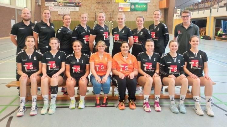 In neuen Trikots startete die Handballerinnen des TV 01 Bohmte in die neue Saison.