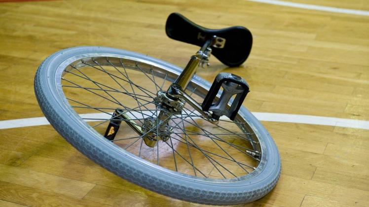Einradfahren gehört zu den Schnupperangeboten, die Kinder im Projekt "Bewegungspass 2021" der Sportregion Delmenhorst/Oldenburg-Land ausprobieren können.